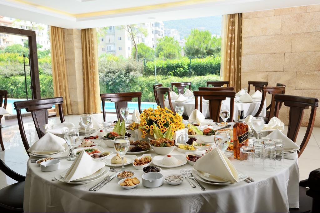 Reston Hotel Jounieh Εξωτερικό φωτογραφία